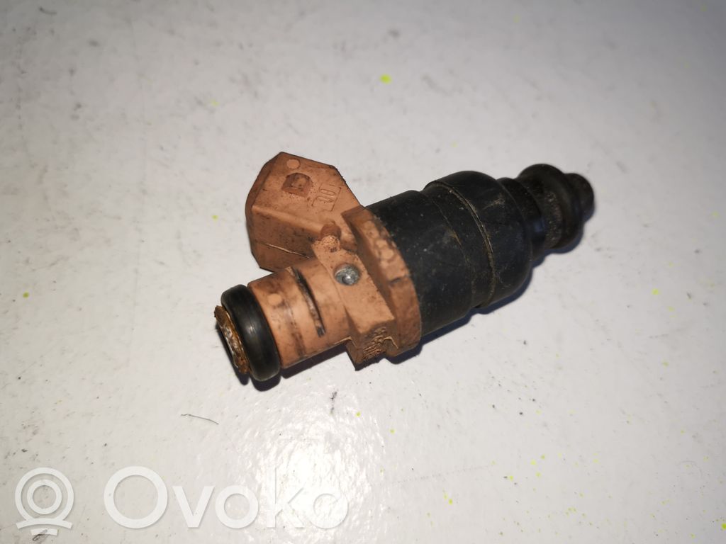 Audi A6 S6 C5 4B Inyector de combustible 