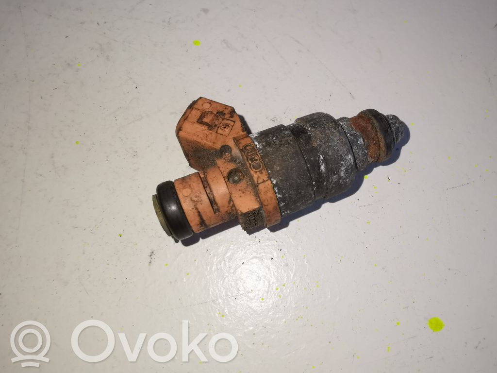 Audi A6 S6 C5 4B Inyector de combustible 