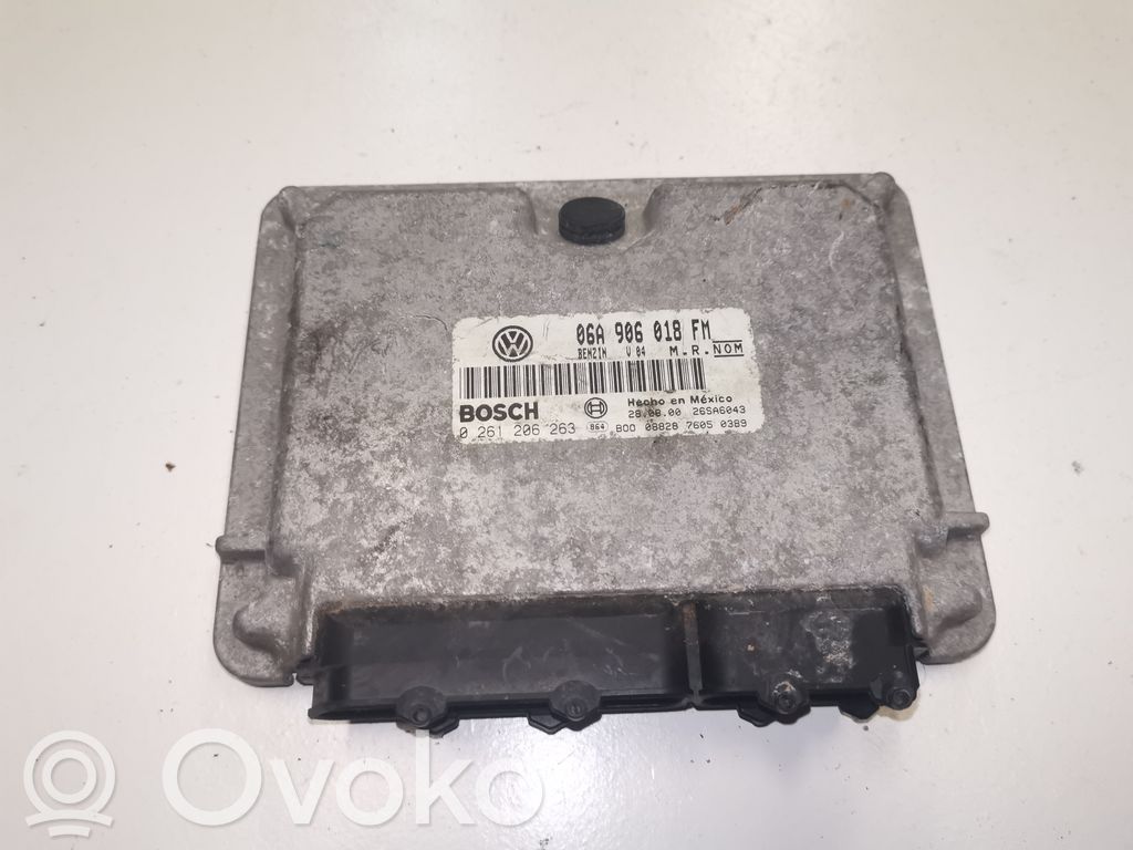 Engine control unit/module   06A906018FM,0261206263
