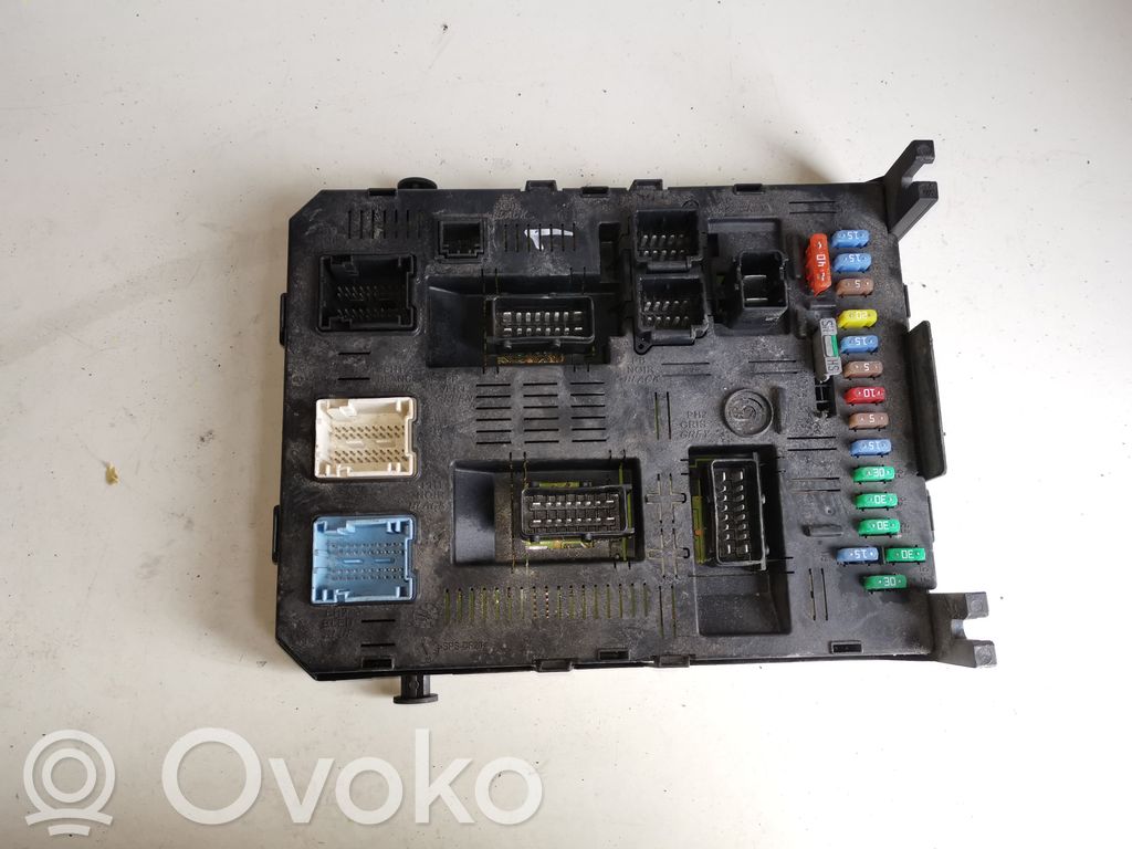 Peugeot 307 Módulo de confort/conveniencia 
