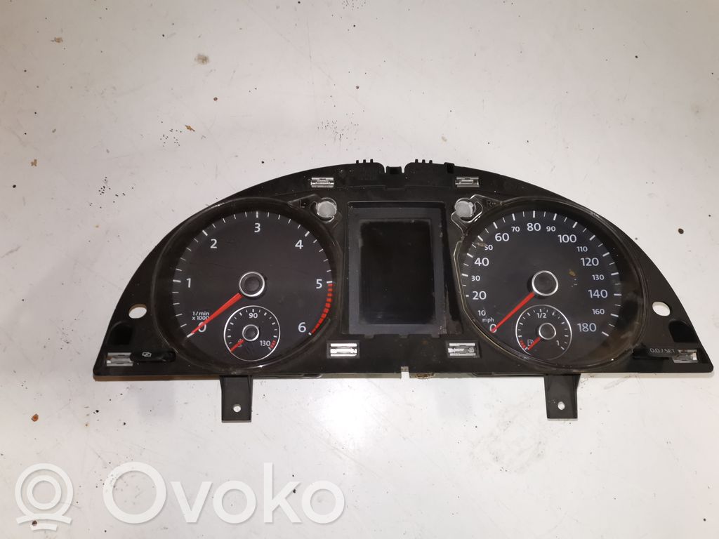 Volkswagen PASSAT CC Vitezometru (grup de instrumente) 