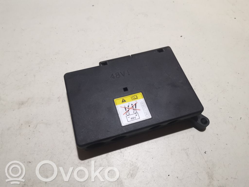 Audi Q7 4L Fuse module 