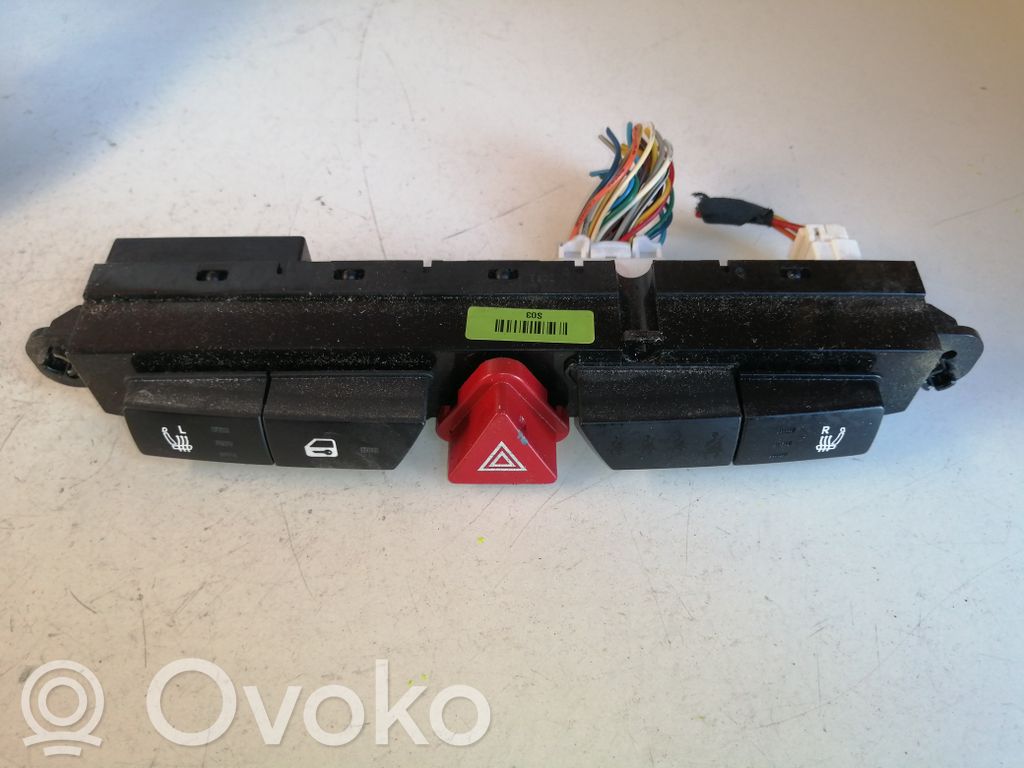 Hazard light switch   937001H000,937001H010
