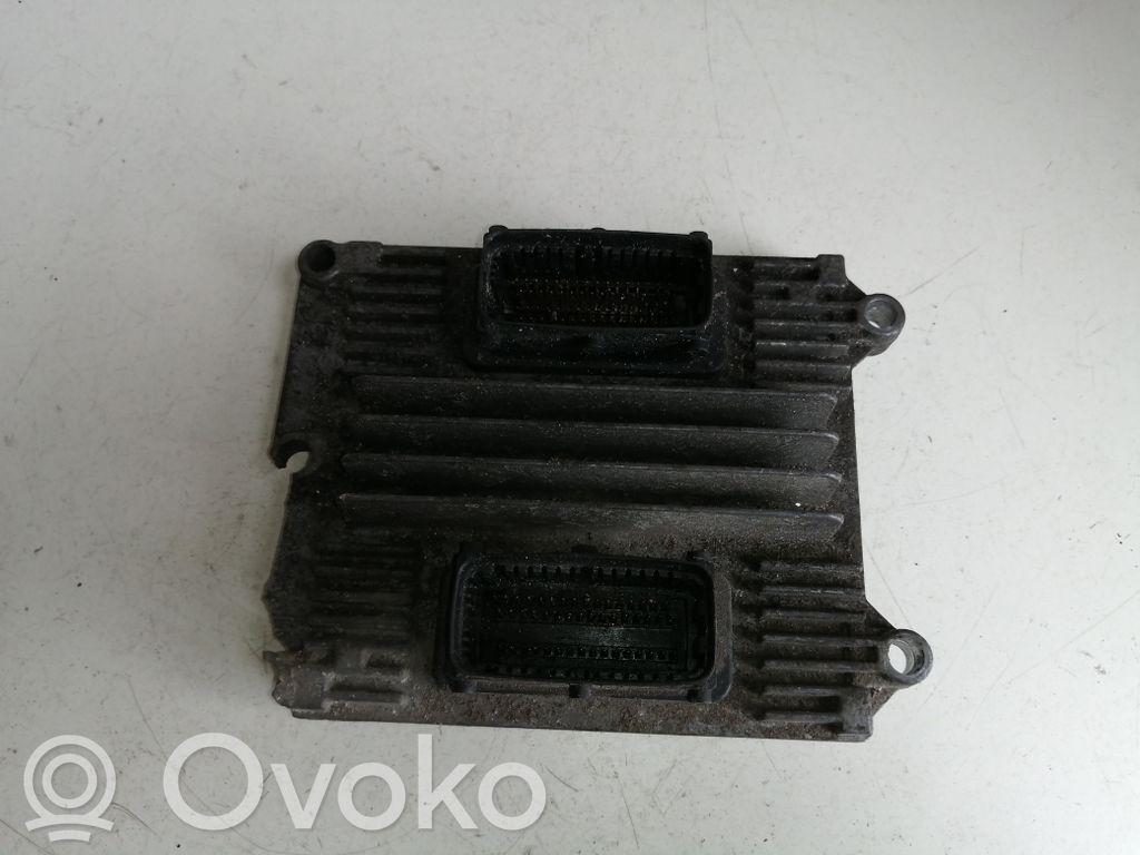 Opel Zafira A Engine control unit/module 