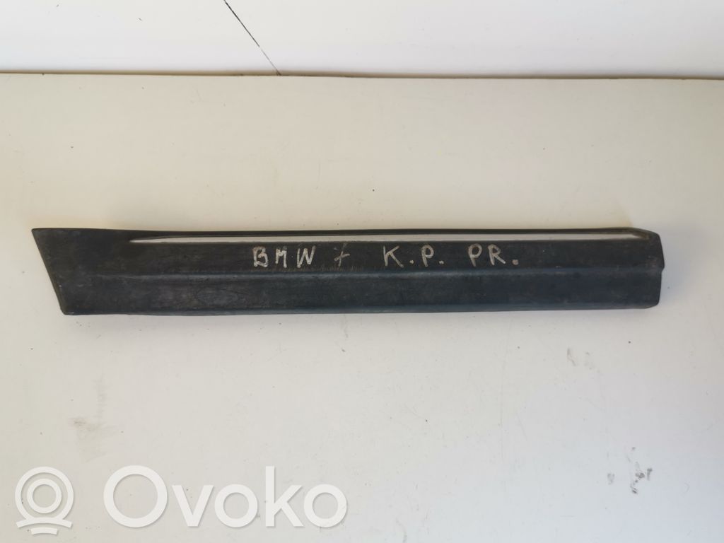 BMW 7 E32 Apdaila sparno (moldingas) 