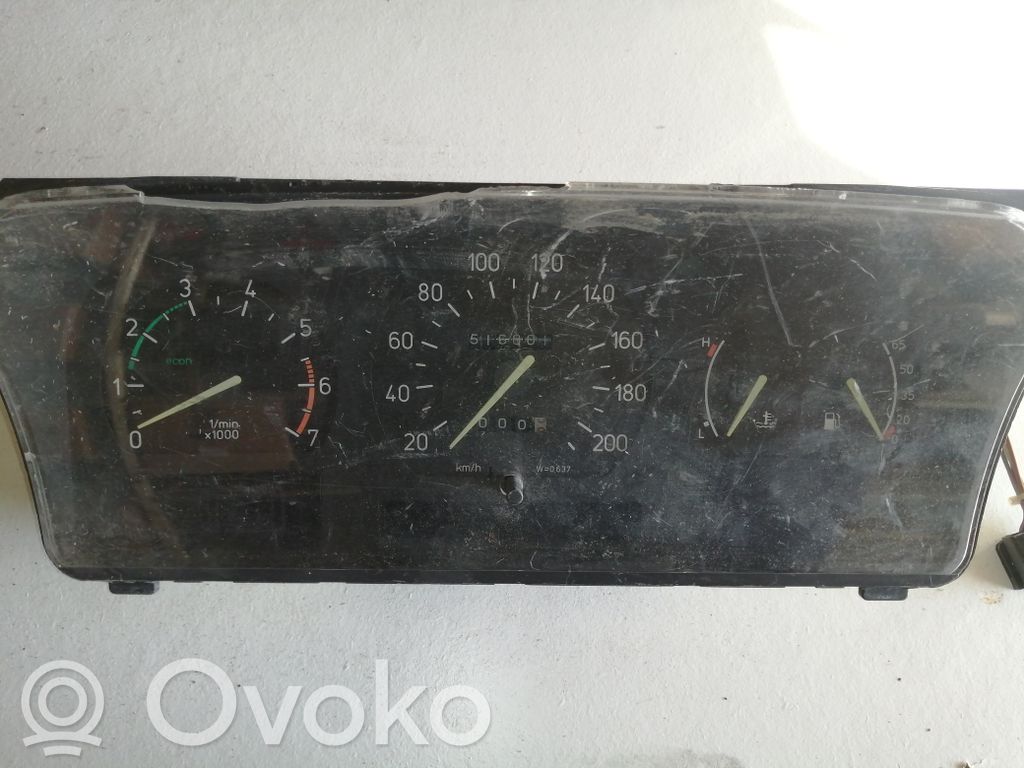 Saab 9000 CS Speedometer (instrument cluster) 