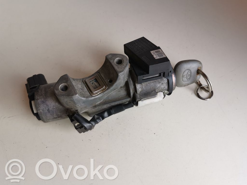 Toyota Avensis T250 Stacyjka 