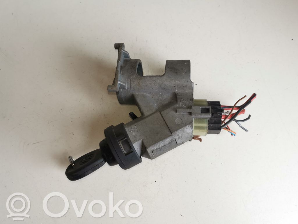Volkswagen Golf III Ignition lock 