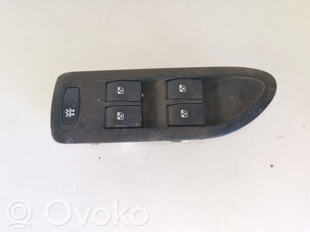 Renault Laguna II Electric window control switch 