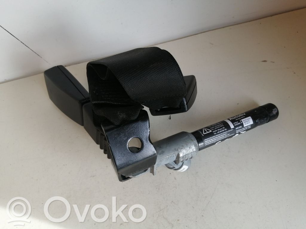 BMW 3 E90 E91 Sagtis diržo vidurinė (gale) 