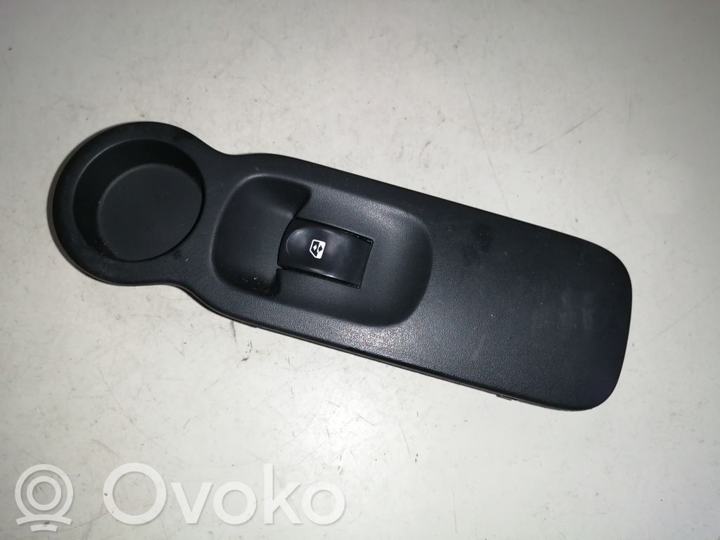 Renault Modus Electric window control switch 