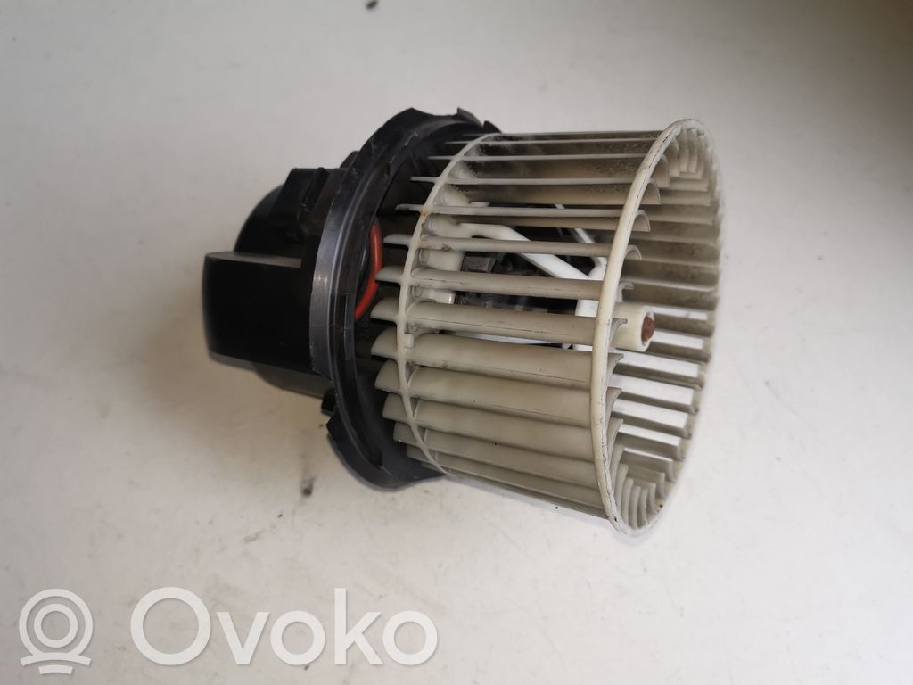 Ford Transit Mazā radiatora ventilators 