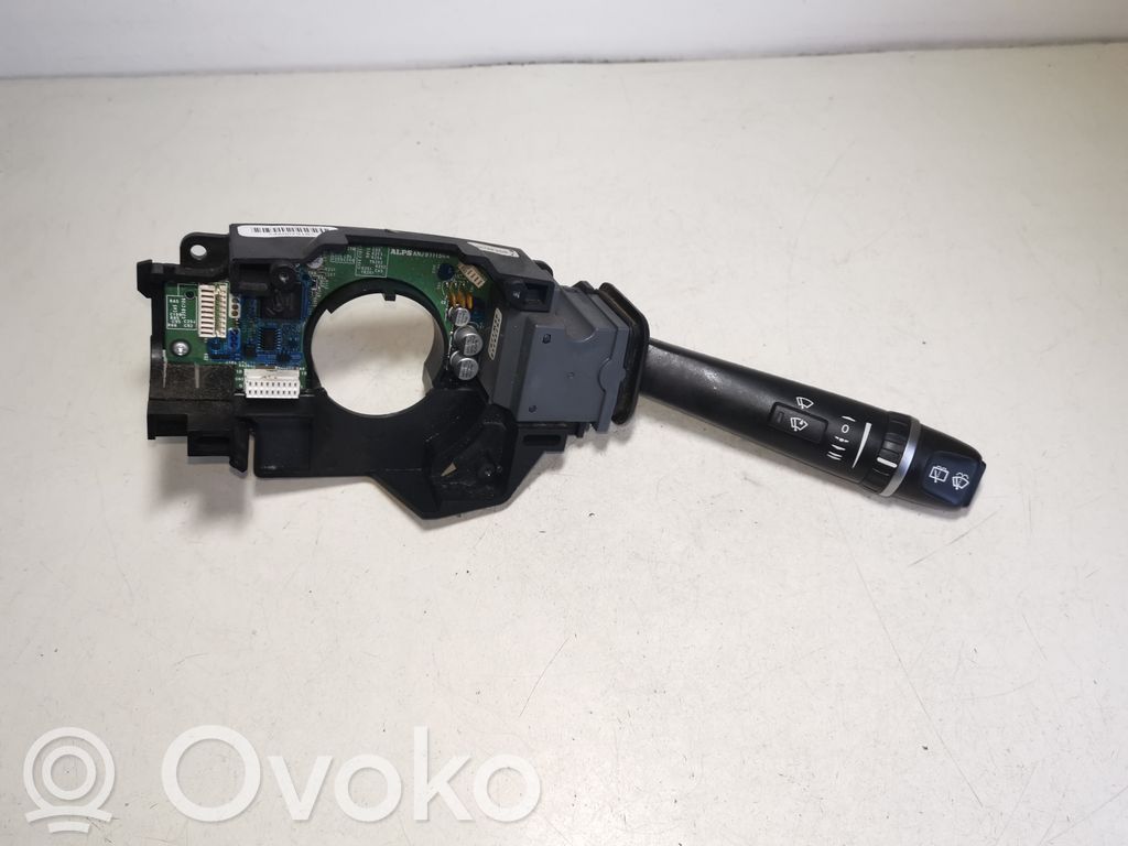 Volvo XC90 Wiper control stalk 