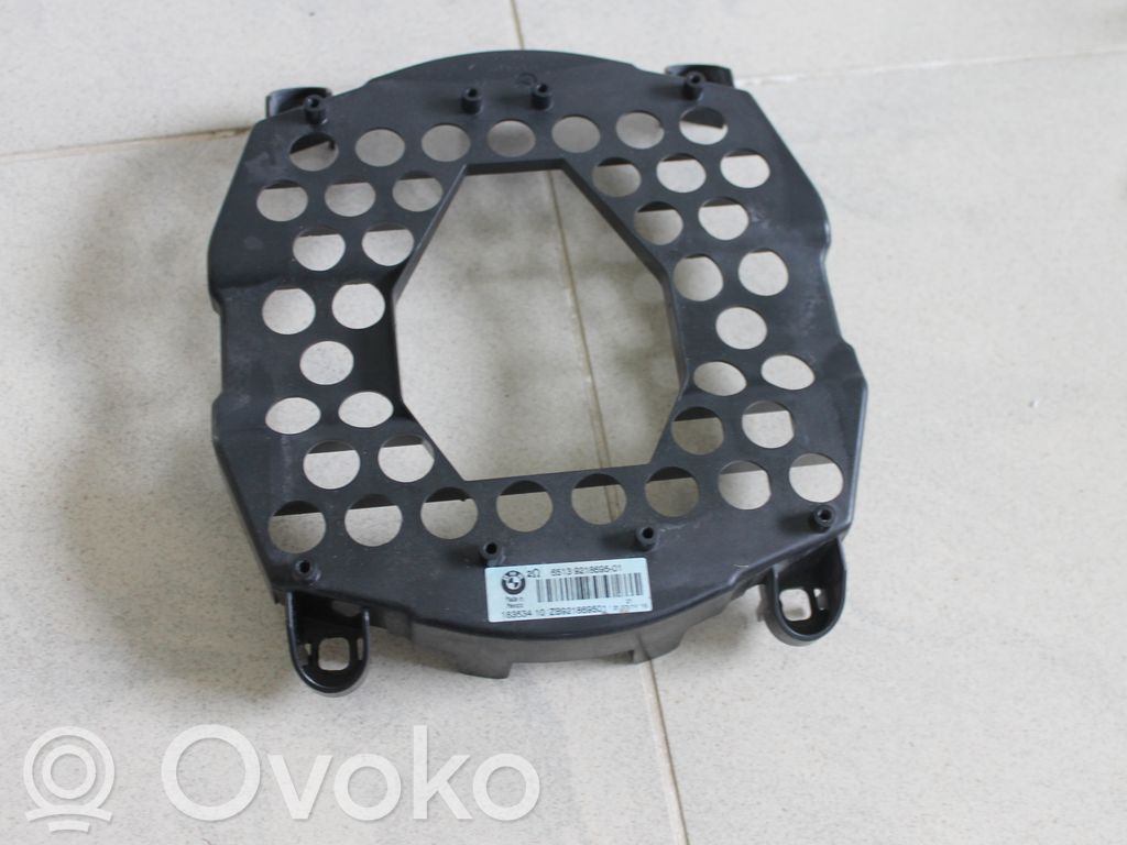 BMW X5 E70 Maskownica głośnika niskotonowego 