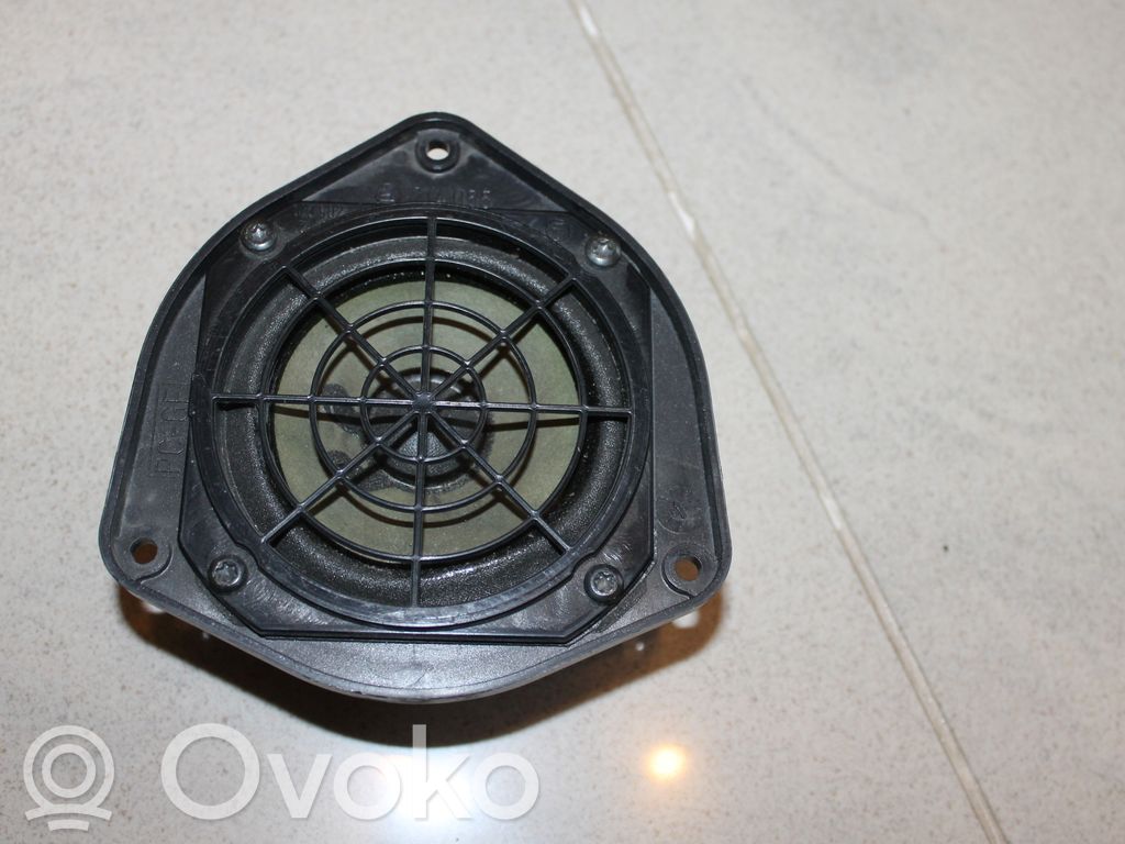 Audi A8 S8 D2 4D Front door speaker 