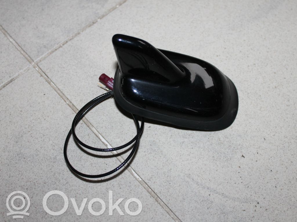 Volkswagen PASSAT B6 Antena aérea GPS 