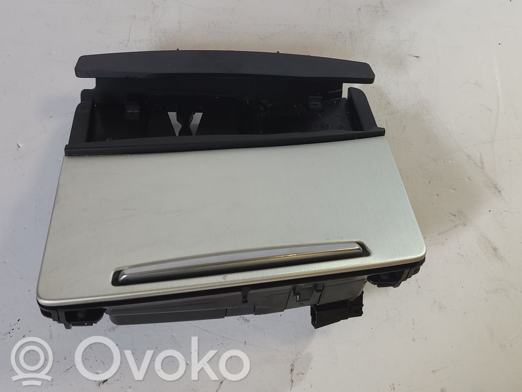 Audi A6 S6 C6 4F Pelnutrauks (priekšā) 