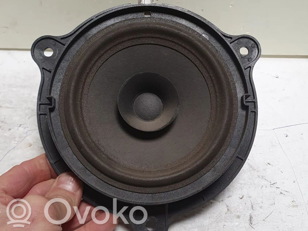 Nissan Primera Rear door speaker 
