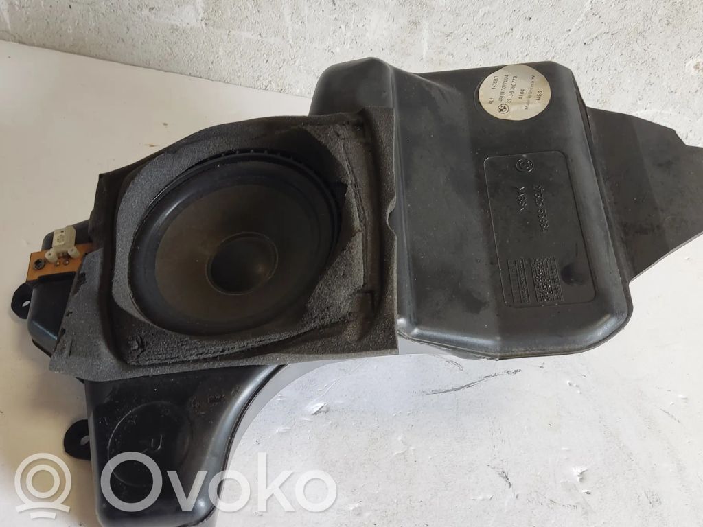 BMW 5 E39 Altavoz de la bandeja del maletero 