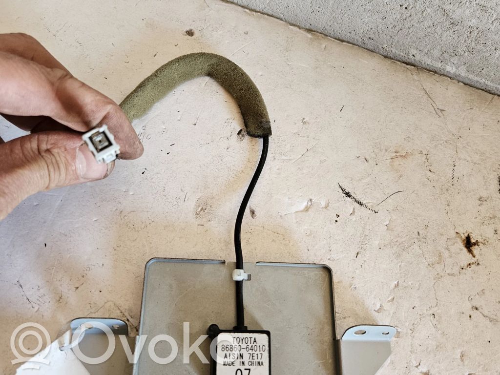 Toyota Verso Aerial GPS antenna 