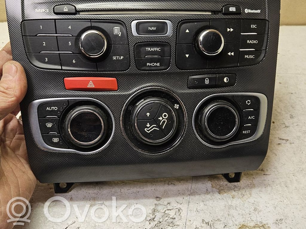 Citroen C4 II Climate control unit 