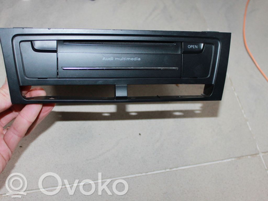 Audi A4 S4 B8 8K Unità principale autoradio/CD/DVD/GPS 