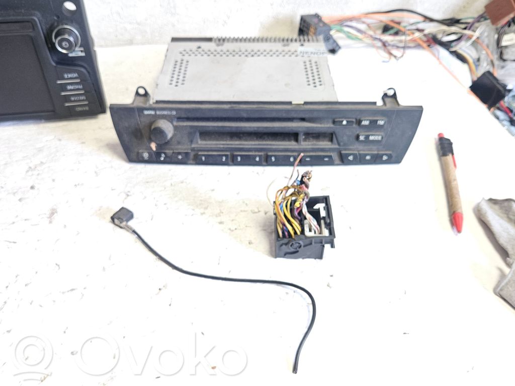 Kabelbaum des Soundsystems   6943437,65126943437,1241766