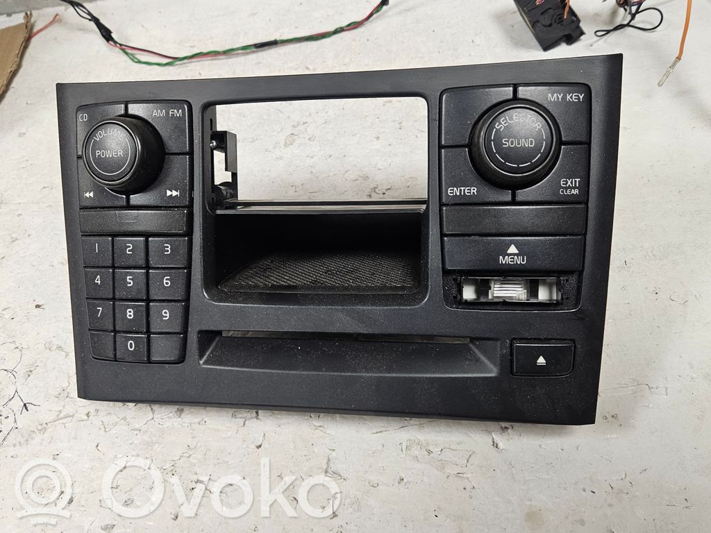 Volvo XC90 Panel radia 