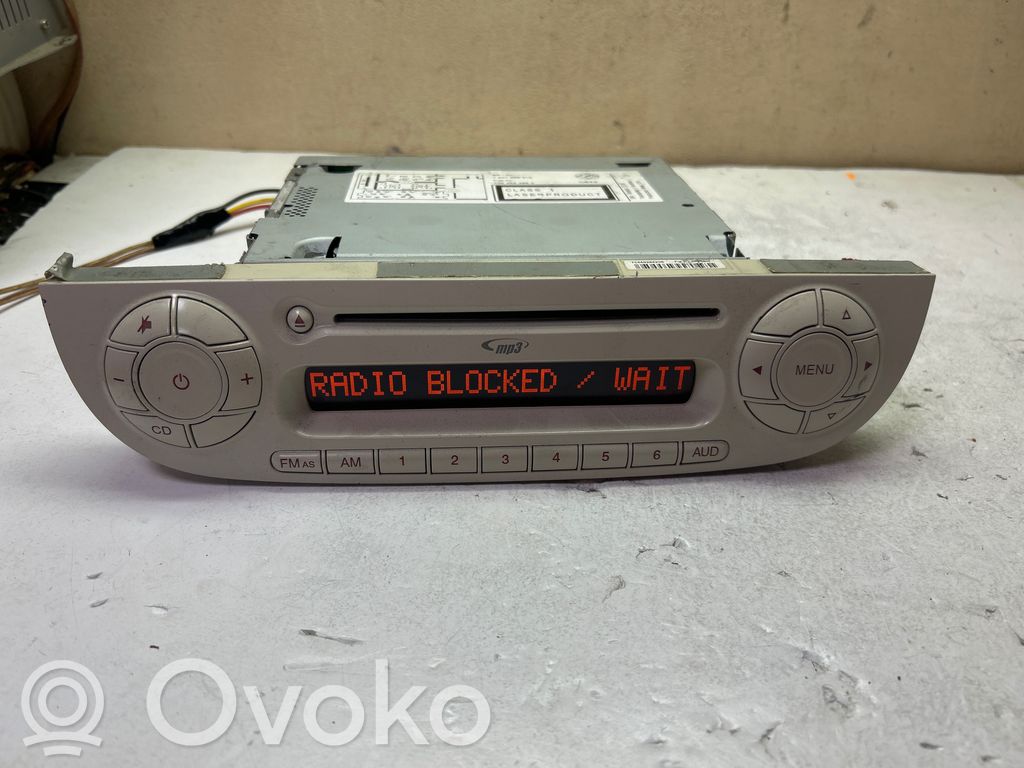 Fiat 500 Panel / Radioodtwarzacz CD/DVD/GPS 
