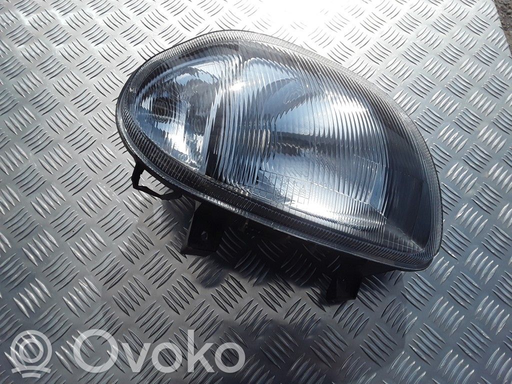 Renault Clio II Headlight/headlamp 