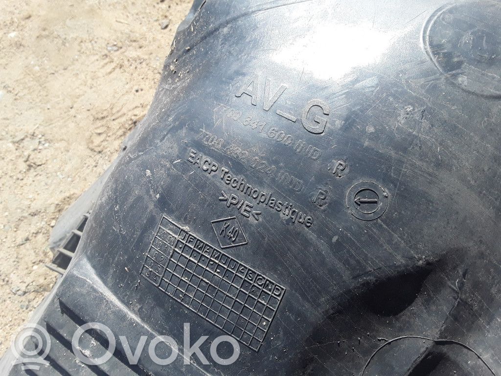 Renault Scenic I Nadkole przednie 