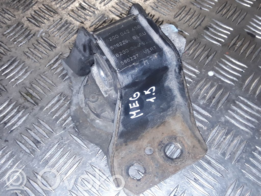 Renault Scenic II -  Grand scenic II Engine mount bracket 