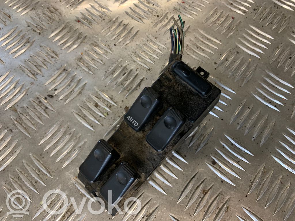 Mazda 323 Electric window control switch 