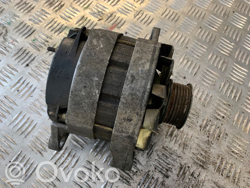 Renault 19 Ģenerators 