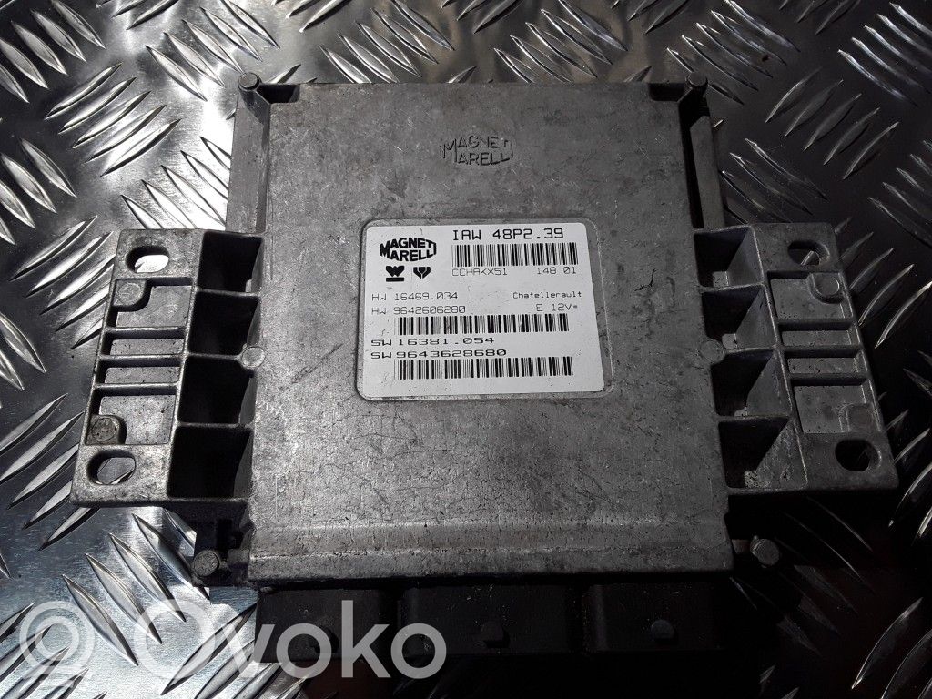 Peugeot 406 Engine control unit/module 