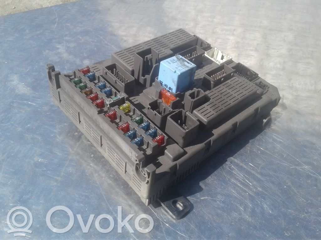 Citroen C5 Fuse module 