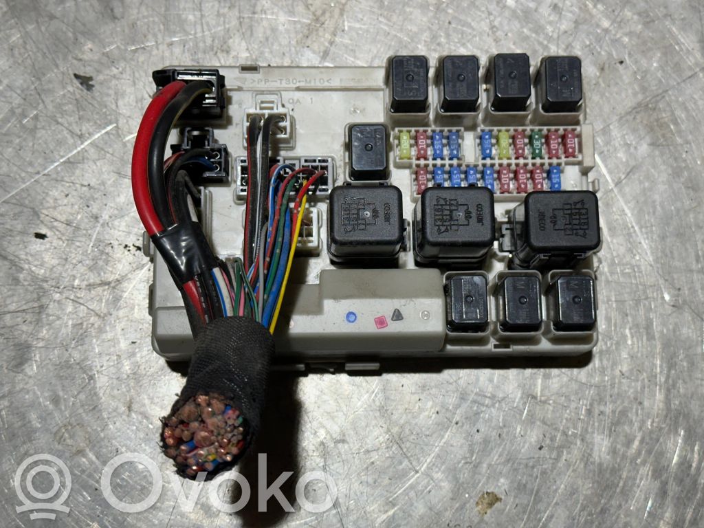 Nissan Murano Z50 Fuse module 