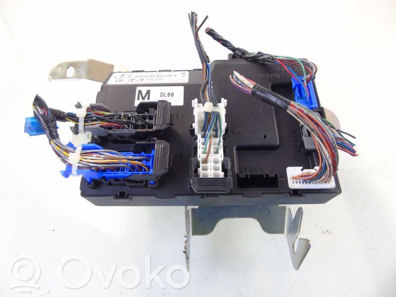 Mazda 2 Comfort/convenience module 