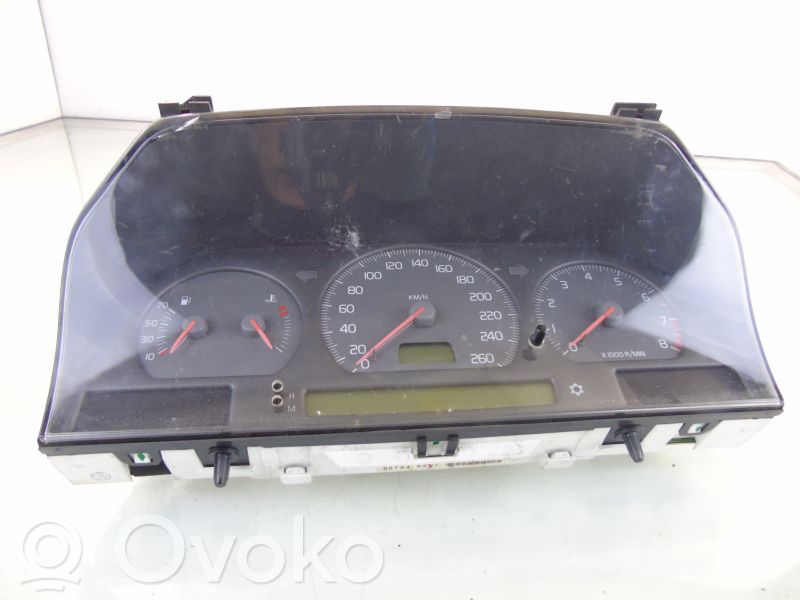 Volvo S70  V70  V70 XC Speedometer (instrument cluster) 