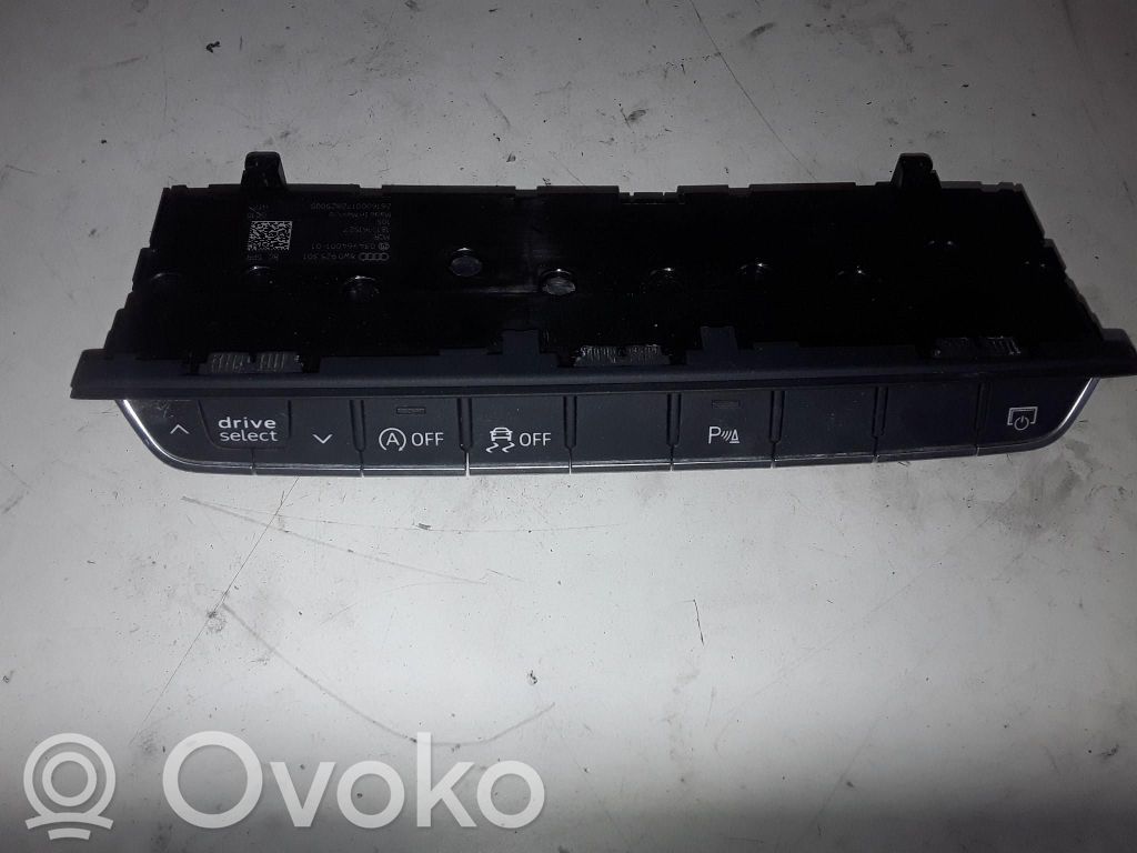 Un conjunto de interruptores   8W0925301,8W0925301,CSW