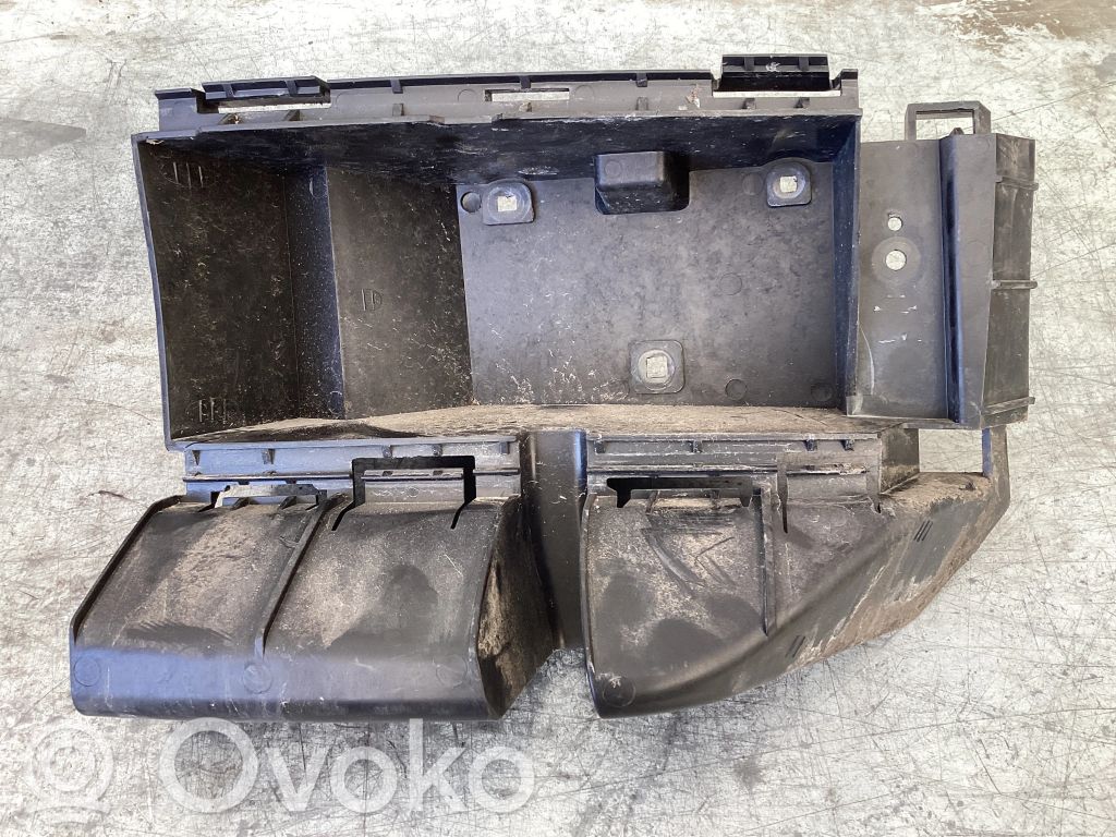 Volvo XC90 Uchwyt / Mocowanie zderzaka tylnego 