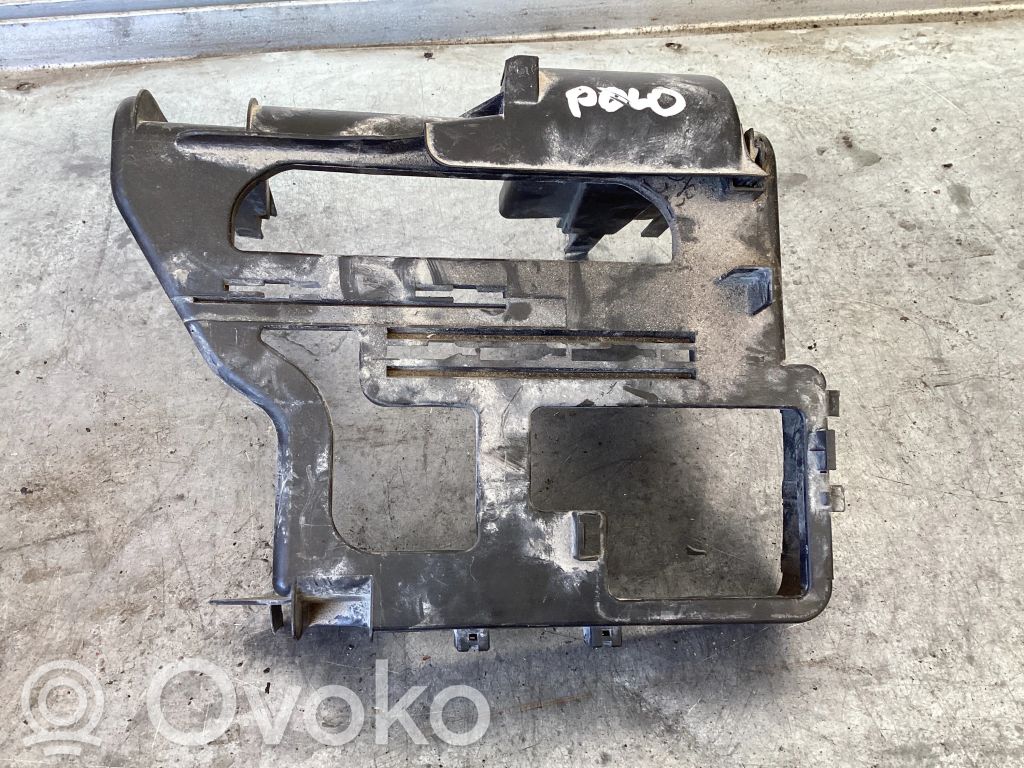 Volkswagen Polo IV 9N3 Vassoio scatola della batteria 