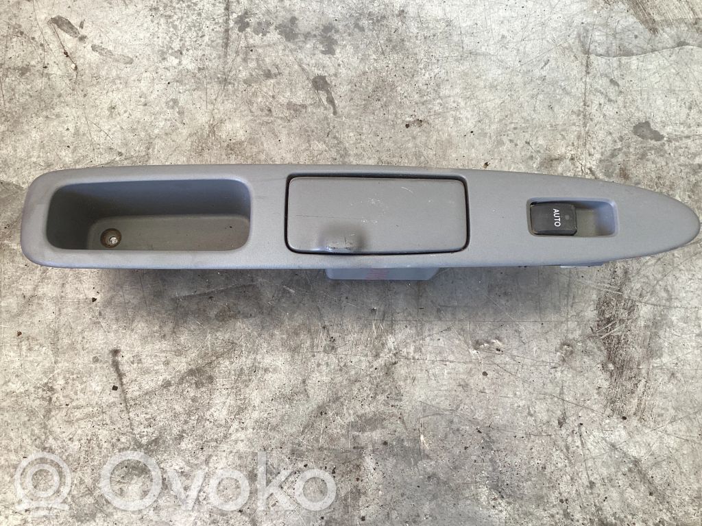 Toyota Avensis Verso Interruptor del elevalunas eléctrico 