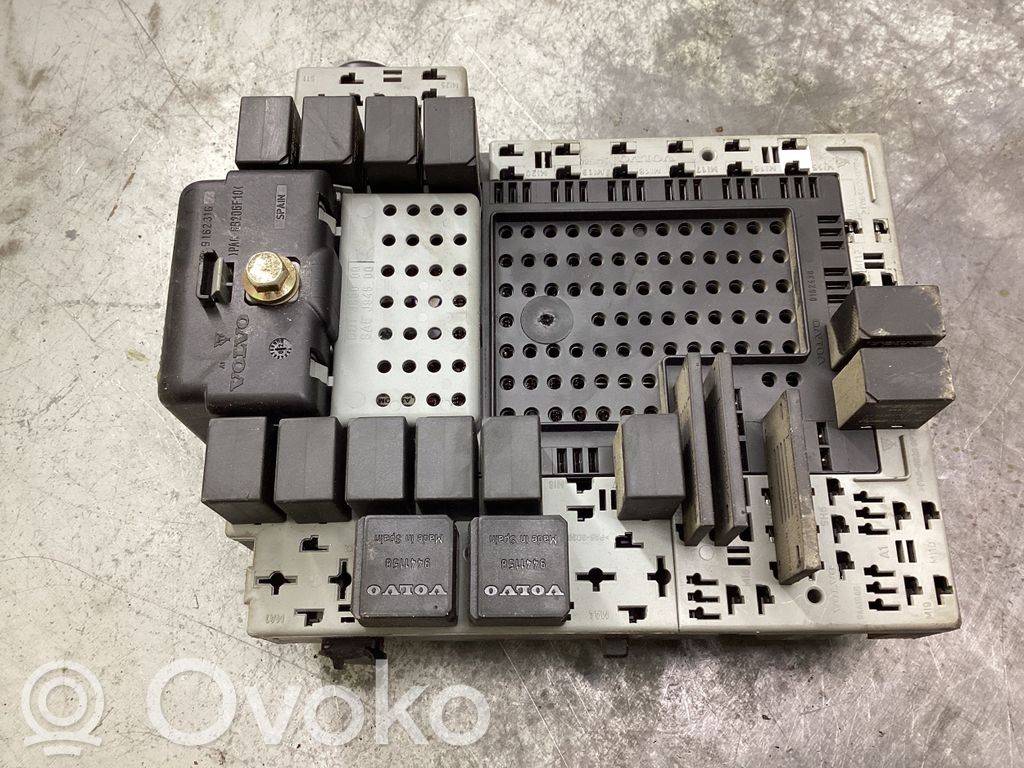 Volvo V70 Fuse module 