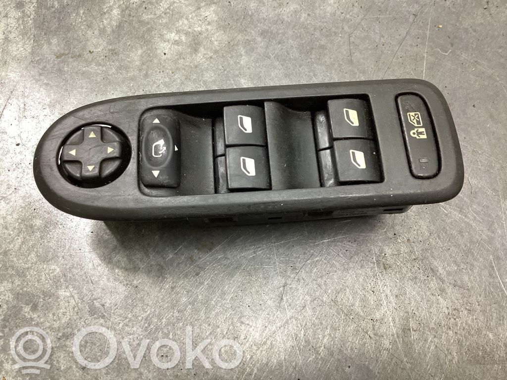 Electric window control switch   96644917XT,30170275