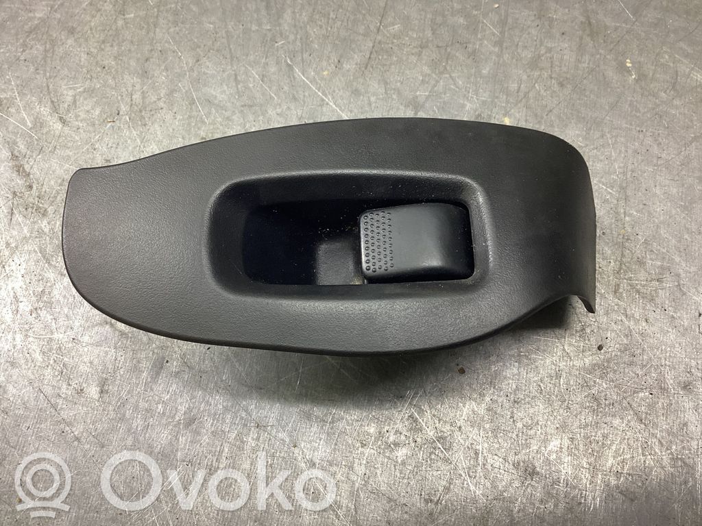 Subaru Outback Electric window control switch 