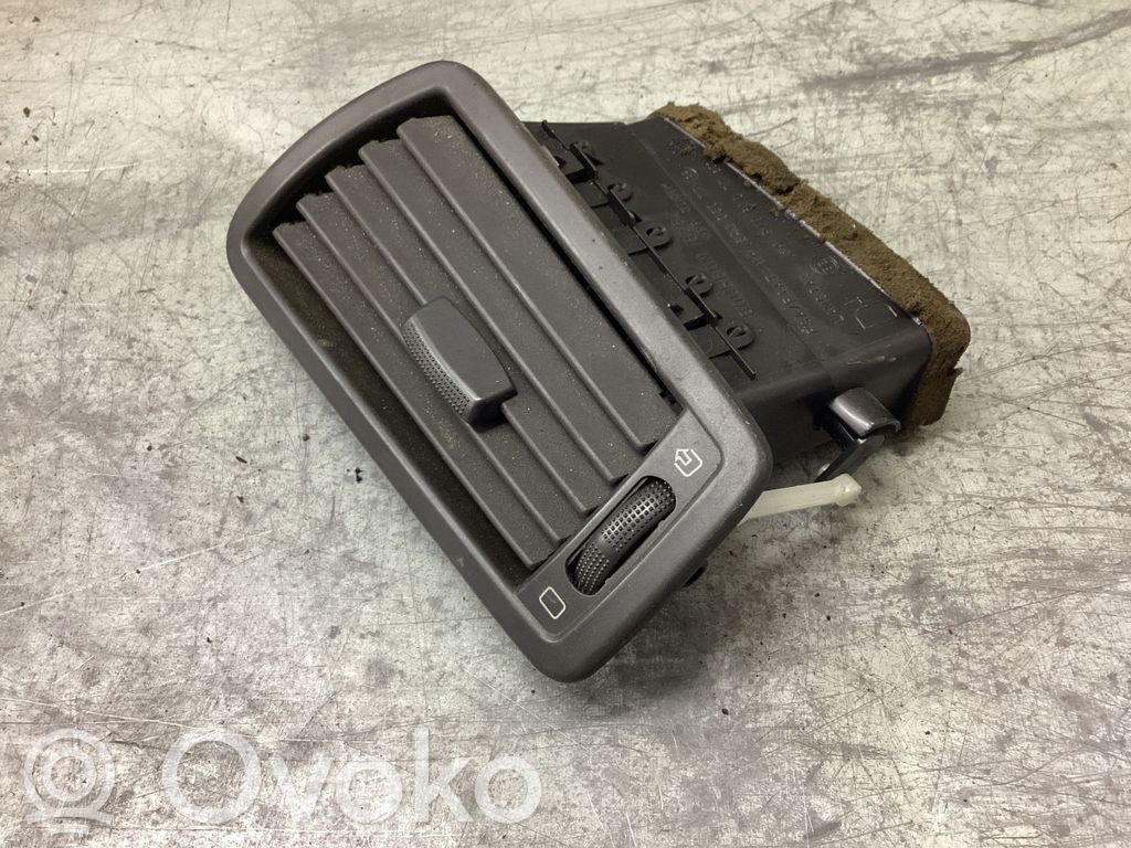 Peugeot 807 Grilă ventilație/ramă laterală bord 
