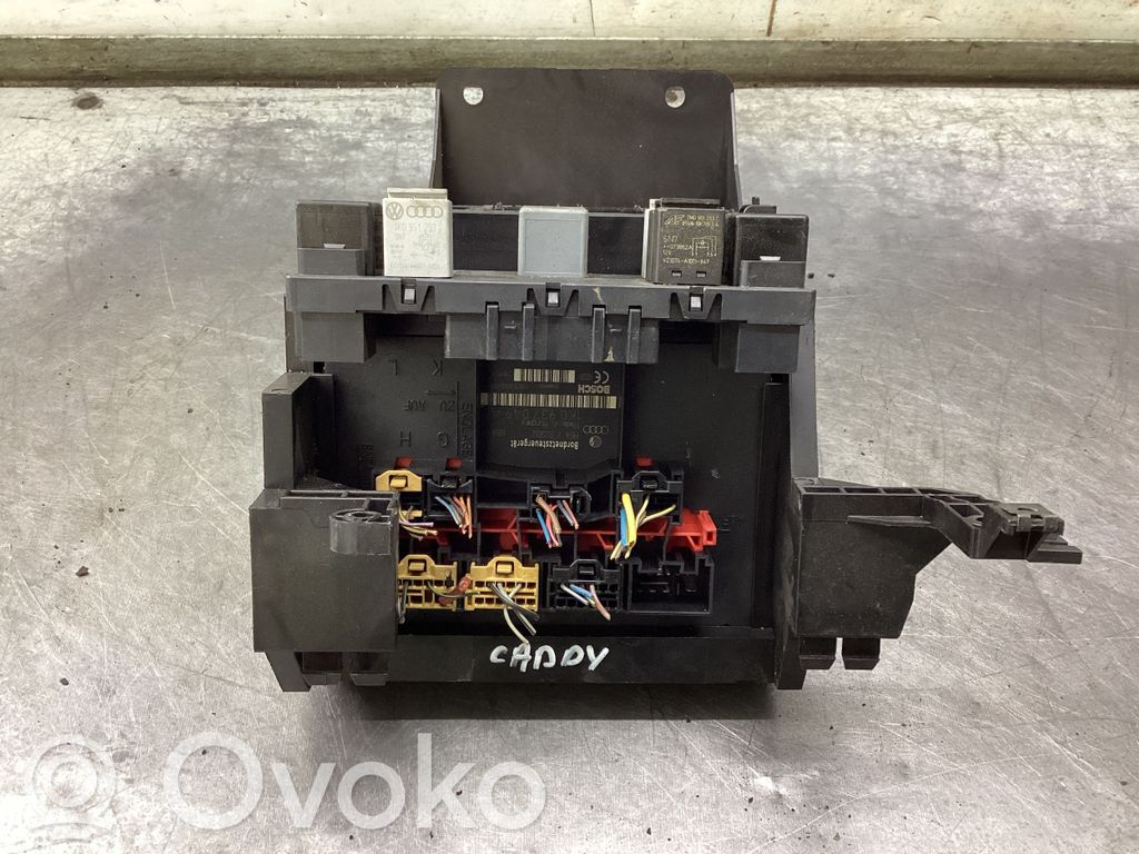 Volkswagen Caddy Módulo de fusible 