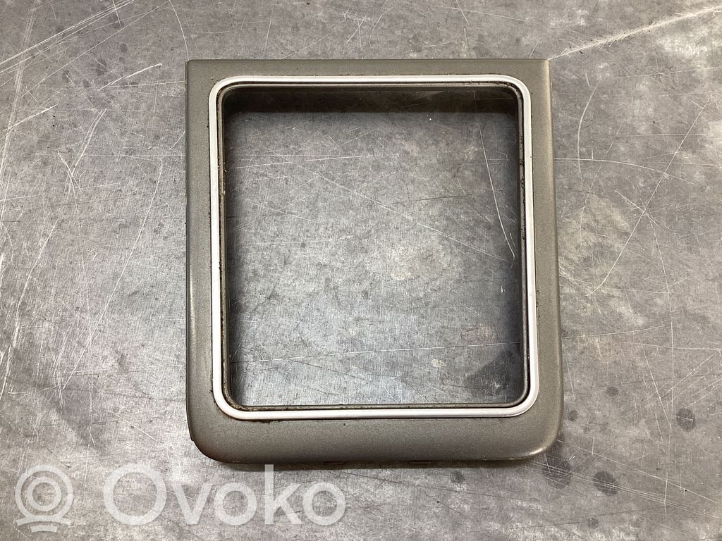 Opel Vectra C Rivestimento in plastica cornice della leva del cambio 