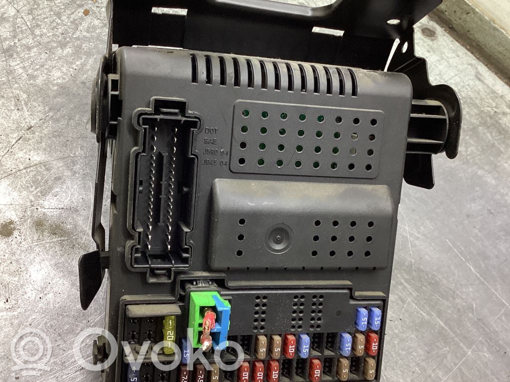 Volvo V70 Fuse module 